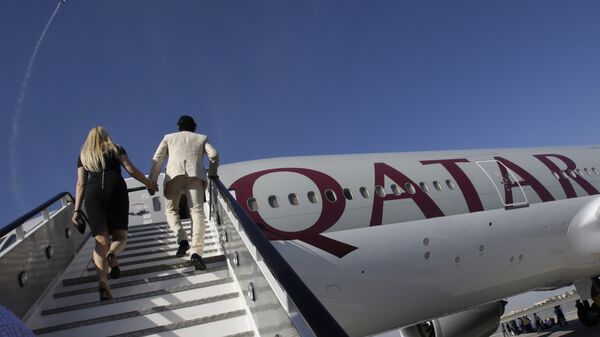 Eine Boeing 777-200LR der Fluggesellschaft Qatar Airways - Sputnik Молдова