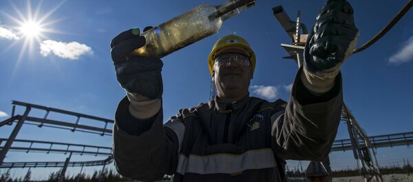 Exploatarea zăcămintelor de petrol - Sputnik Moldova