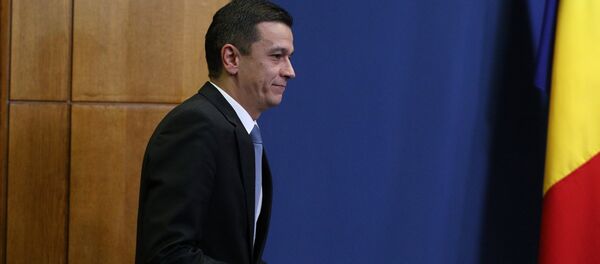 Prim-ministrul României Sorin Grindeanu Prim-ministrul României Sorin Grindeanu - Sputnik Moldova-România