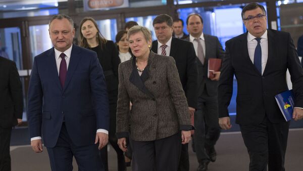 Игорь Додон провел переговоры с заместителем генсека НАТО Роуз Геттемюллер - Sputnik Moldova