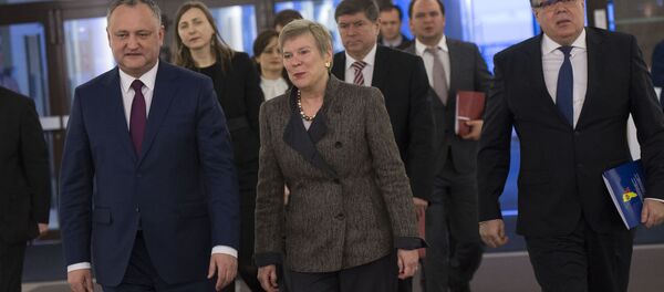 Игорь Додон провел переговоры с заместителем генсека НАТО Роуз Геттемюллер - Sputnik Moldova