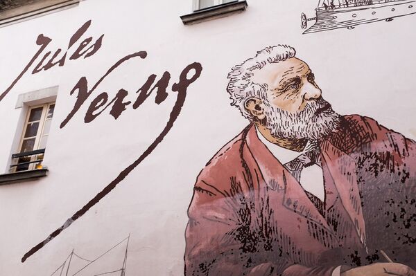 Какой сегодня праздник: анекдоты о Штирлице разрешаются - Sputnik Молдова