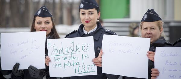 флешмоб, посвященный Дню смеха и счастья - Sputnik Молдова