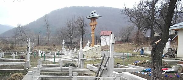 Groapa comună și troița lui Valeriu Gafencu - Sputnik Moldova-România