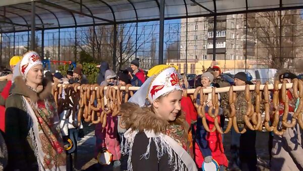 В Калининграде сварили праздничную колбасу длиной 330 метров - Sputnik Молдова
