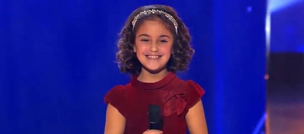 Ты супер, Ана! талантливая и артистичная участница из Молдовы выслушала советы от жюри - Sputnik Молдова