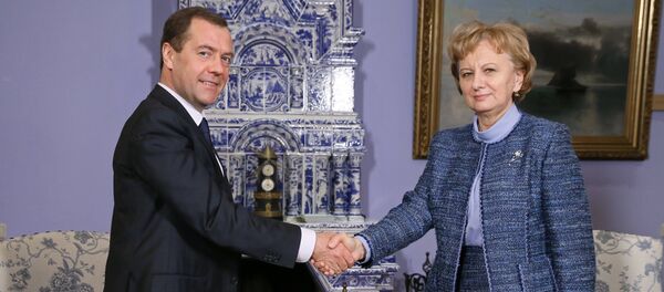 Zinaida Greceanîi s-a întâlnit la Moscova cu Dmitri Medvedev - Sputnik Moldova