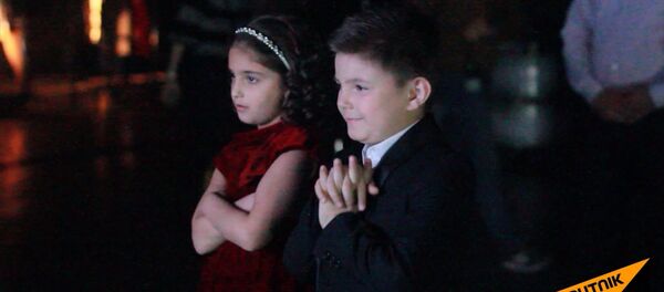 Аня Ерхан и Рома Корнеев – любовь и дружба на проекте Ты супер! - Sputnik Молдова