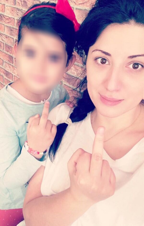 Înjurii pe Facebook Înjurii pe Facebook - Sputnik Moldova-România