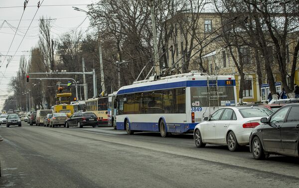 обрыв троллейбусных проводов - Sputnik Молдова
