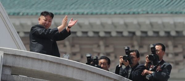 Liderul Coreei de Nord, Kim Jong-Un, la o paradă militară din Phenian - Sputnik Moldova