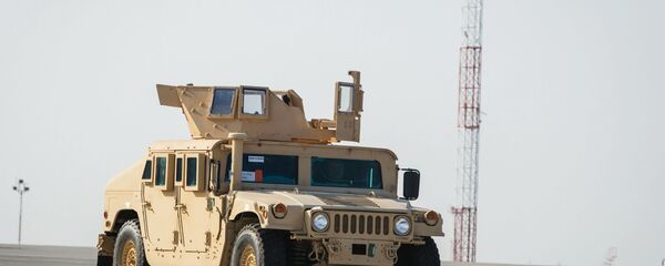 Американский бронированный автомобиль HMMWV - Sputnik Молдова