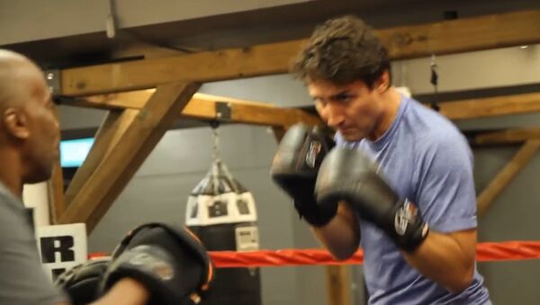 Justin Trudeau Boxing - Sputnik Moldova