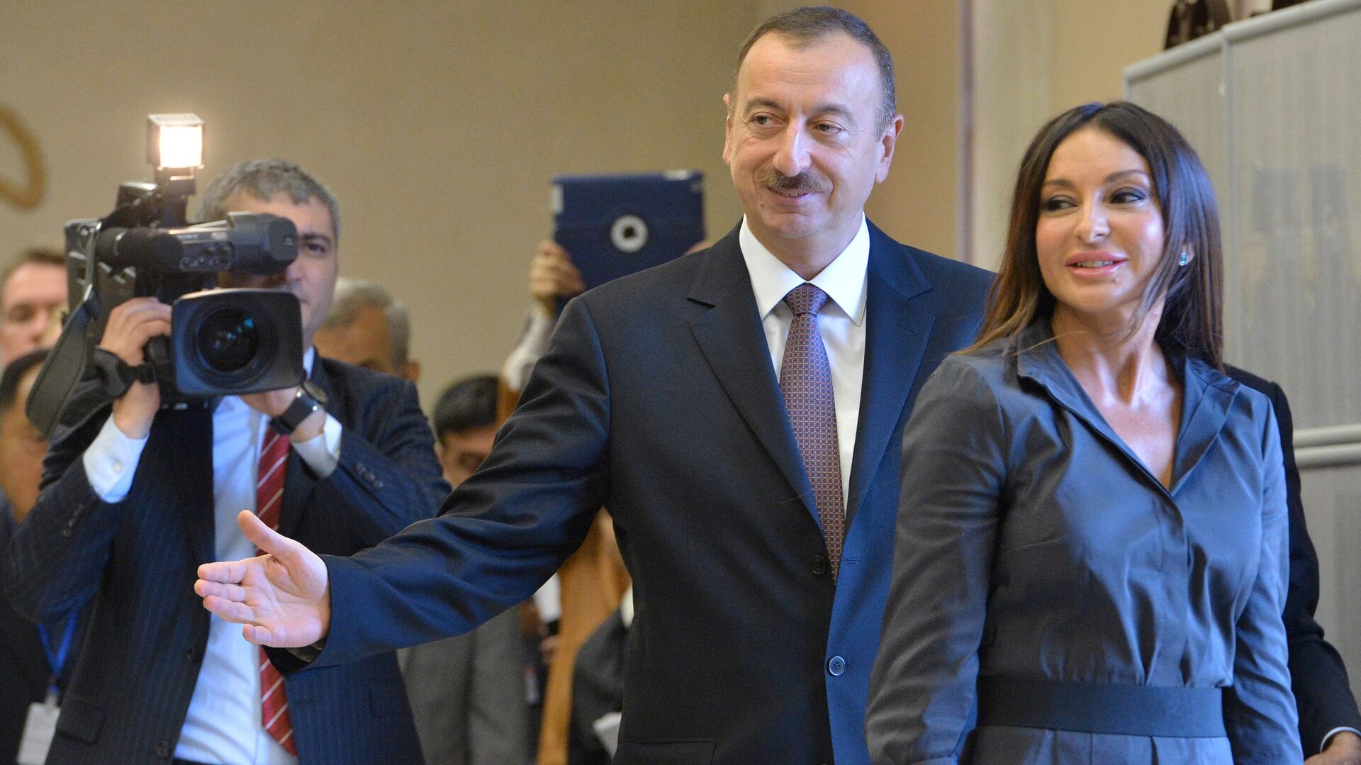 Președintele Republicii Azerbaidjan Ilham Aliev cu soția sa Mehriban Alieva - Sputnik Moldova, 1920, 09.07.2023