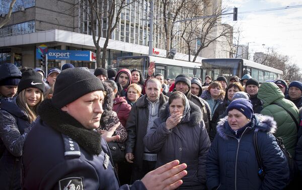 Протестующие заблокировали центральные улицы Кишинева - Sputnik Молдова
