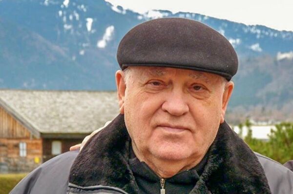 Михаил Горбачев в Баварских Альпах Михаил Горбачев в Баварских Альпах - Sputnik Молдова