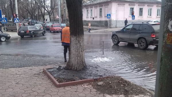 Potop pe strada Vasile Alecsandri din Chișinău - Sputnik Moldova