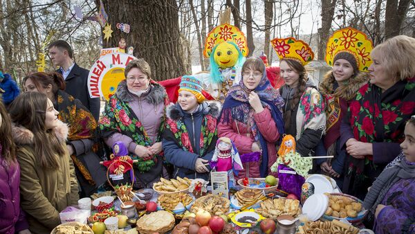 Празднование Масленицы в Кишиневе - Sputnik Молдова