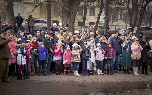 Последний день Масленицы отметили в Кишиневе - Sputnik Молдова
