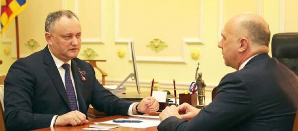 Президент Молдовы Игорь Додон и премьер-министр республики Павел Филип - Sputnik Молдова