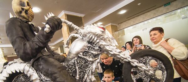 Торт-победитель первого белорусского конкурса CandyBattle Призрачный гонщик - Sputnik Молдова