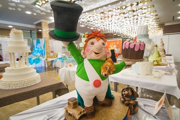 Торт Карлсон на первом в Беларуси турнире кондитерского искусства CandyBattle - Sputnik Молдова