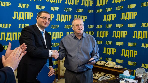 Лидеры ЛДПР и Нашей партии подписали договор о межпартийном сотрудничестве - Sputnik Молдова