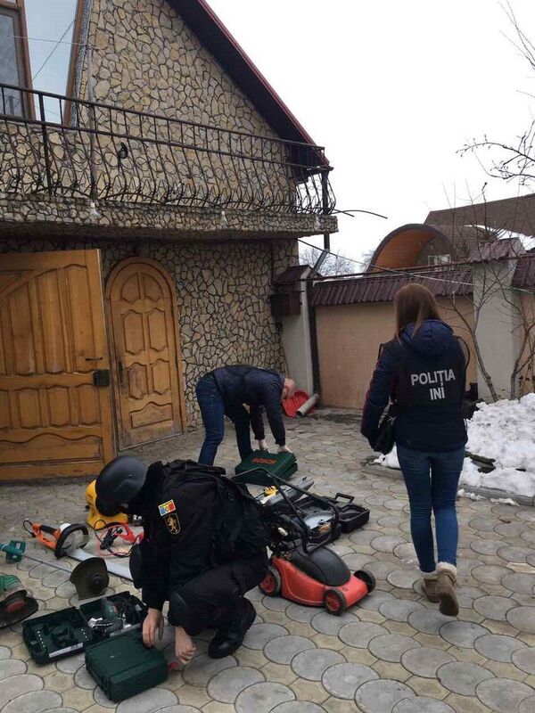 Grupare criminală specializată în furt prin efracțiune Grupare criminală specializată în furt prin efracțiune - Sputnik Moldova