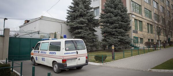Скорая помощь у НЦБК - Sputnik Moldova