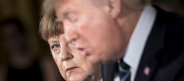 Bundeskanzlerin Angela Merkel und US-Präsident Donals Trump bei der gemeinsamen Pressekonferenz in Washington - Sputnik Moldova-România