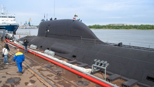 Primul proiect multi-țintă submarin cu propulsie nucleară (SEN) Ash K-560 Severodvinsk, la șantierul naval militar dig Sevmash în Severodvinsk. - Sputnik Moldova-România