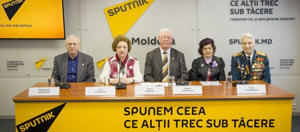 Владимир Щетинин, Алла Мироник, Юрий Еремин, Мария Скрипник и Иван Сухоруков - Sputnik Молдова