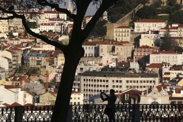 Женщина и город - Лиссабон, Португалия. - Sputnik Молдова