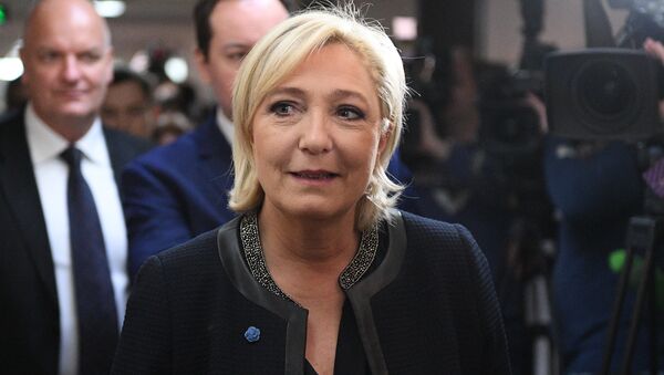 Marine Le Pen în vizită în Duma de Stat a Federației Ruse - Sputnik Moldova-România