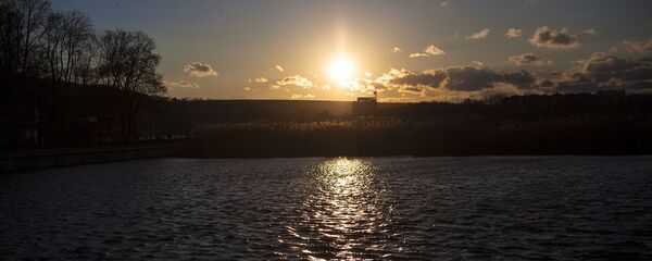 Весна в кишиневском парке Валя Морилор - Sputnik Молдова