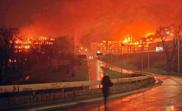 Orașul Belgrad bombardat de NATO Orașul Belgrad bombardat de NATO - Sputnik Moldova-România