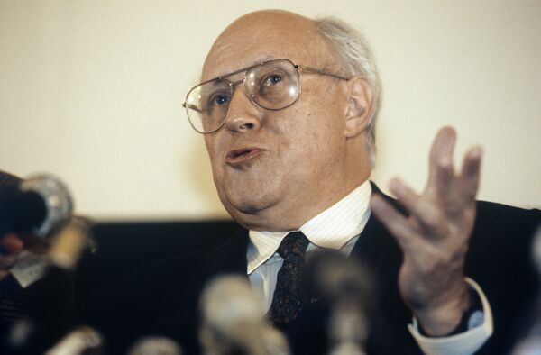 Выдающийся русский виолончелист Мстислав Леопольдович Ростропович - Sputnik Молдова