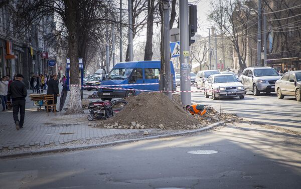 Кишиневские руины - ремонт проспекта Штефан чел Маре сильно затянулся - Sputnik Moldova