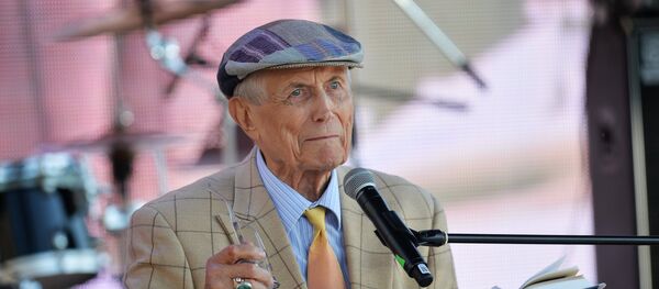 Евгений Евтушенко Евгений Евтушенко - Sputnik Молдова