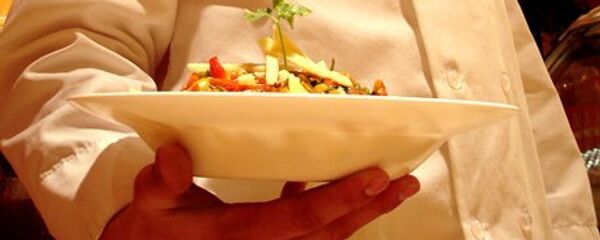 Servi à la parisienne - Sputnik Moldova-România