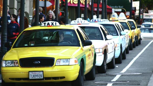 The successful spread of e-taxi apps around the globe has recently been fouled by several scandals, spurring calls for heavy government  regulation. - Sputnik Молдова