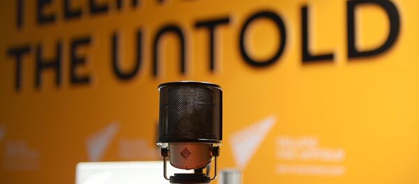 Микрофон в студии радио Sputnik, архивное фото - Sputnik Молдова