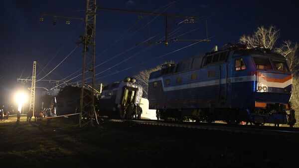 Столкновение пассажирского поезда и электрички на западе Москвы - Sputnik Молдова