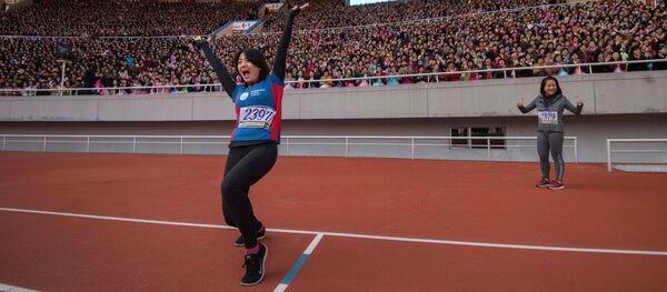 Участники Международного марафона в Пхеньяне - Sputnik Молдова