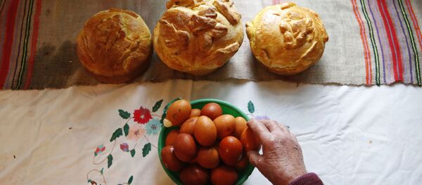 Подготовка к празднованию православной Пасхи - Sputnik Moldova