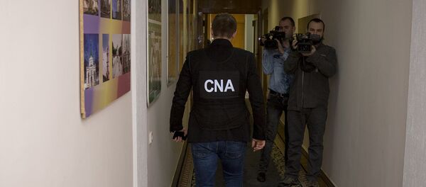 Офицер НЦБК - Sputnik Moldova