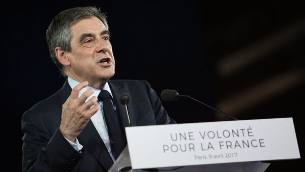 Кандидат в президенты Франции от партии Республиканцев Франсуа Фийон - Sputnik Молдова