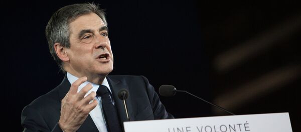Кандидат в президенты Франции от партии Республиканцев Франсуа Фийон - Sputnik Moldova