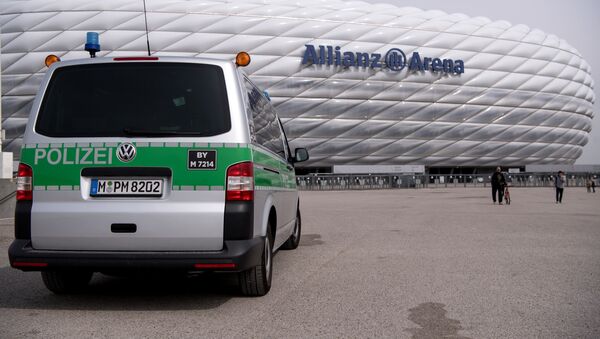Mașina poliției germane la intrarea pe Allianz Arena - Sputnik Moldova-România