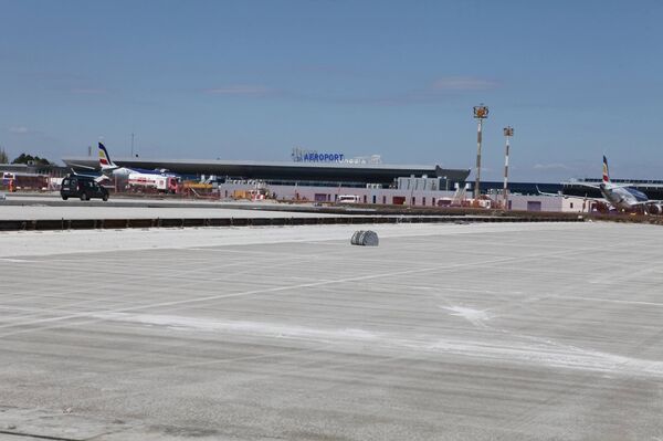 Расширение перрона Международного аэропорта Кишинева - Sputnik Молдова